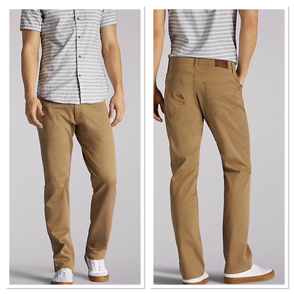 Lee Men's Straight-Leg Chinos in Khaki